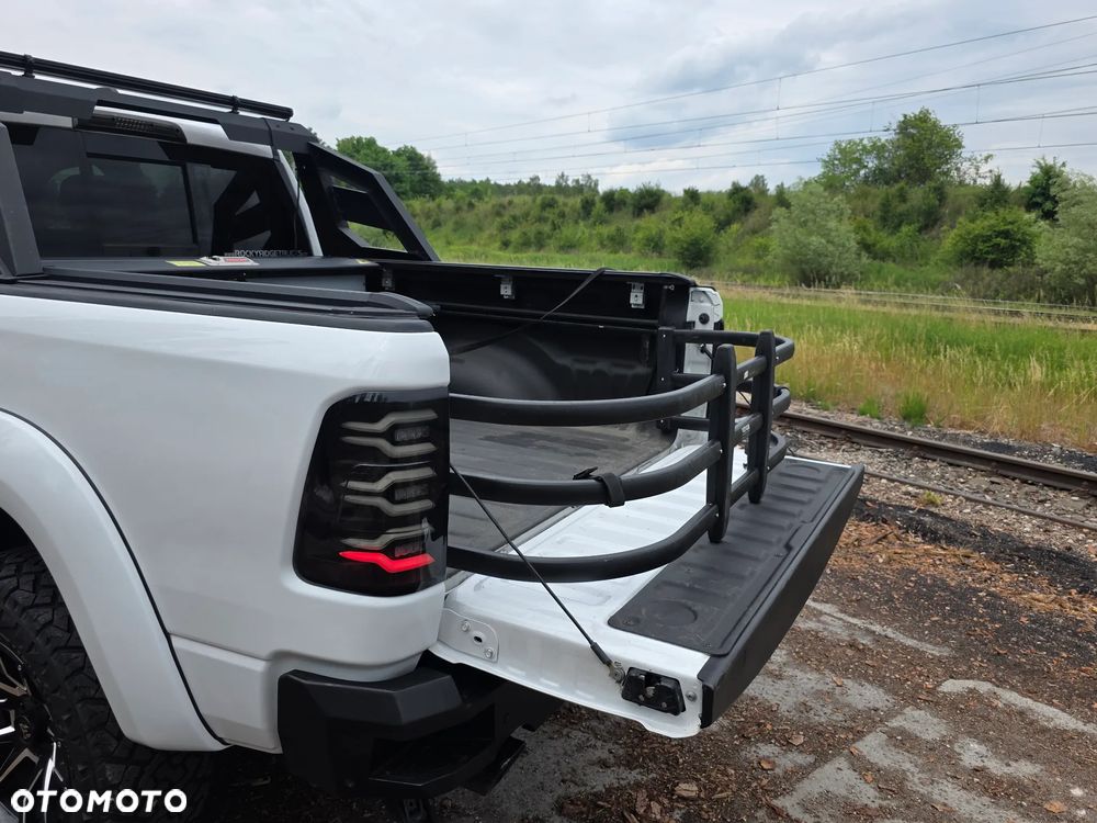 RAM 1500 5.7 Crew Cab Bighorn - 18