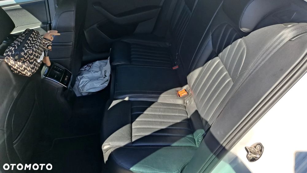 Skoda Superb 2.0 TDI Style DSG - 16