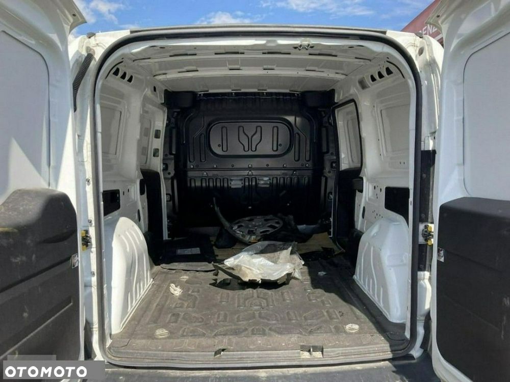 Fiat Doblo - 22