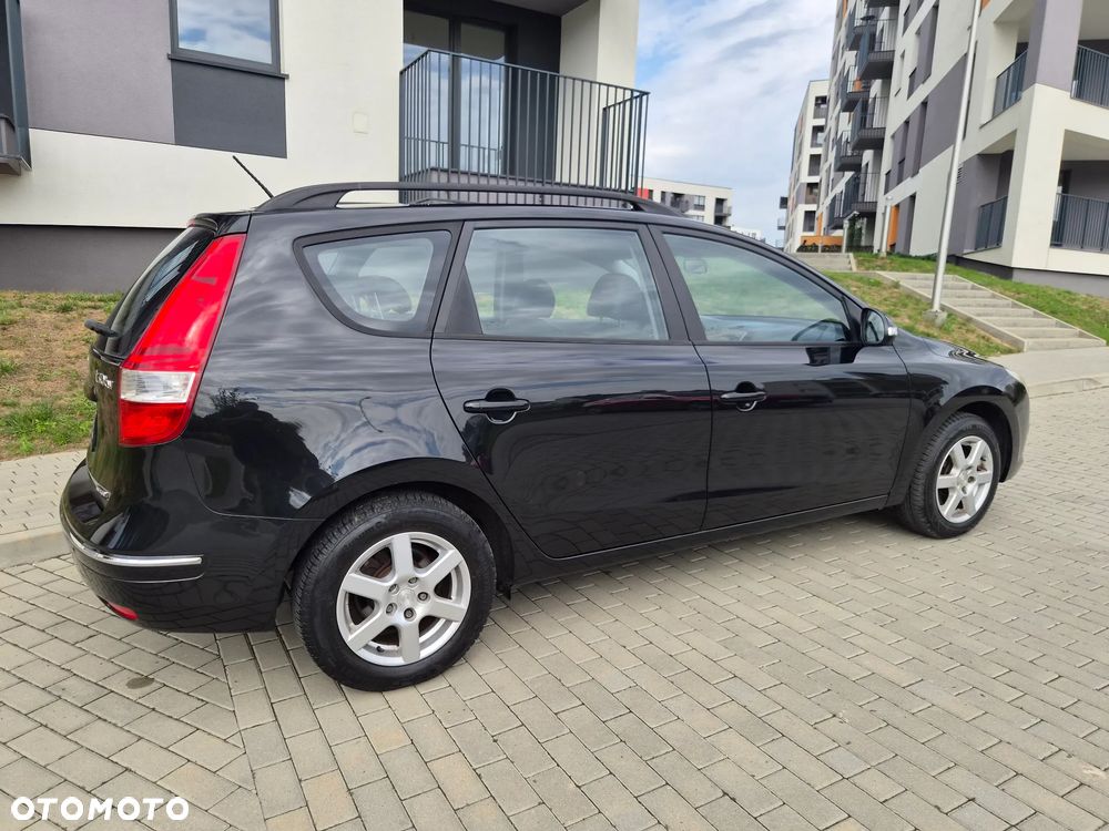 Hyundai i30 2.0 Premium - 24