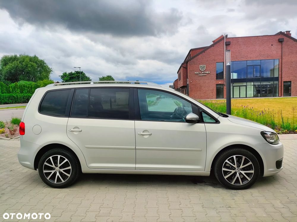 Volkswagen Touran 2.0 TDI DPF Highline DSG - 4