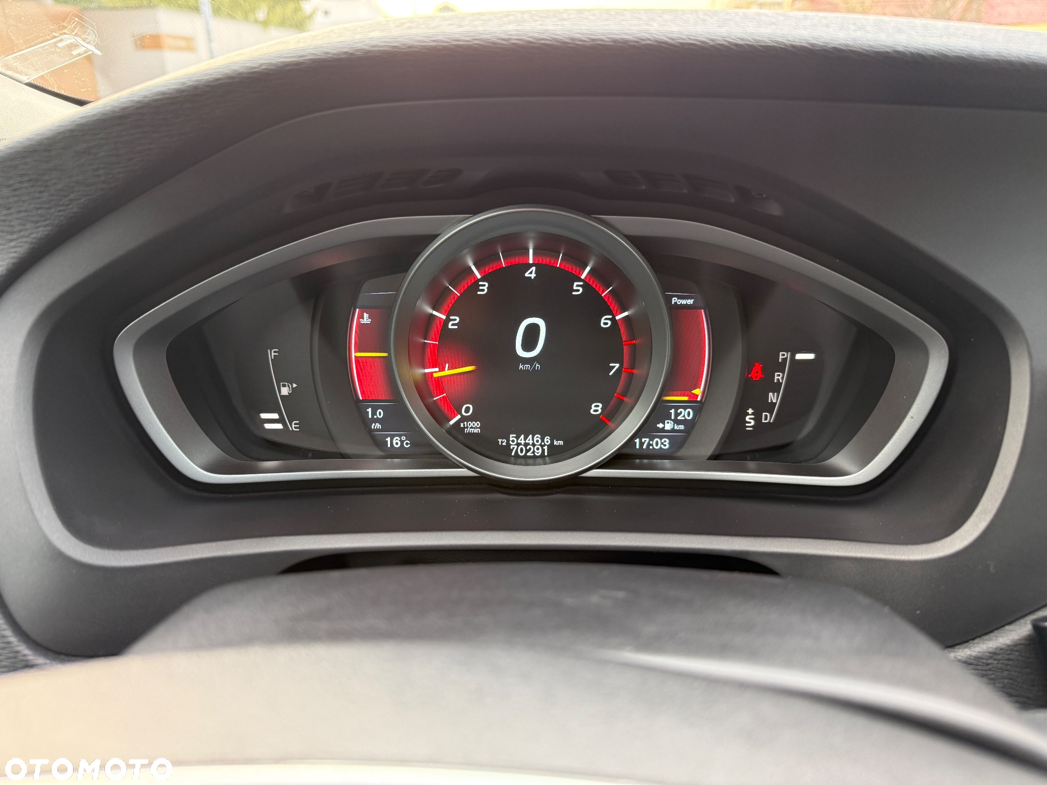 Volvo V40 Cross Country T5 AWD Drive-E Summum - 16