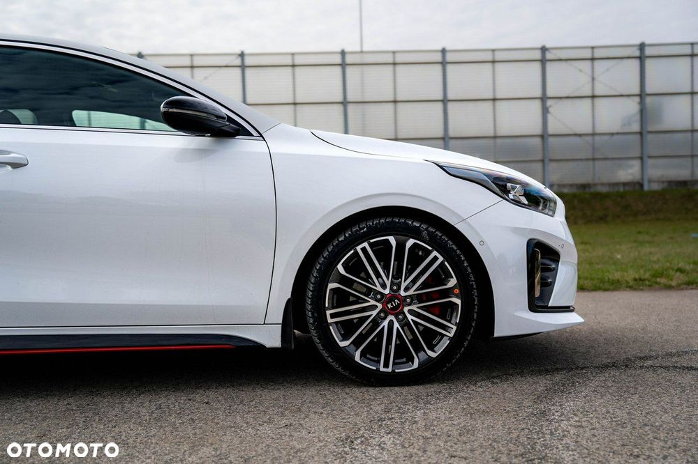 Kia ProCeed - 8