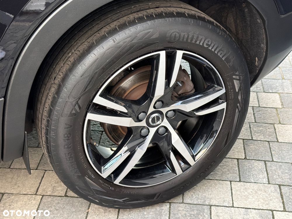 Volvo XC 40 B3 B DKG Ultra Black Edition - 20