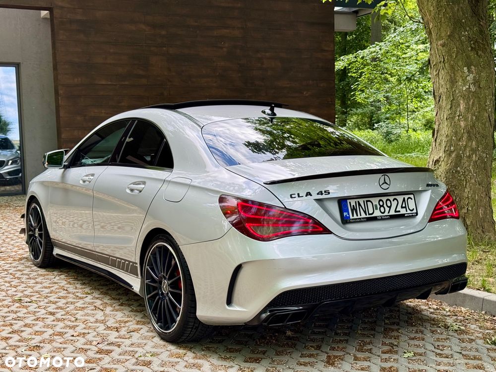 Mercedes-Benz CLA 45 AMG 4Matic 7G-DCT - 33