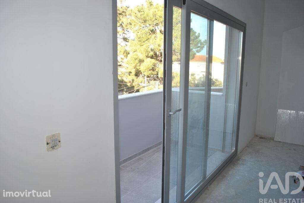 Apartamento T2 em Quinta do Conde de 72,00 m2 - Grande imagem: 3/18