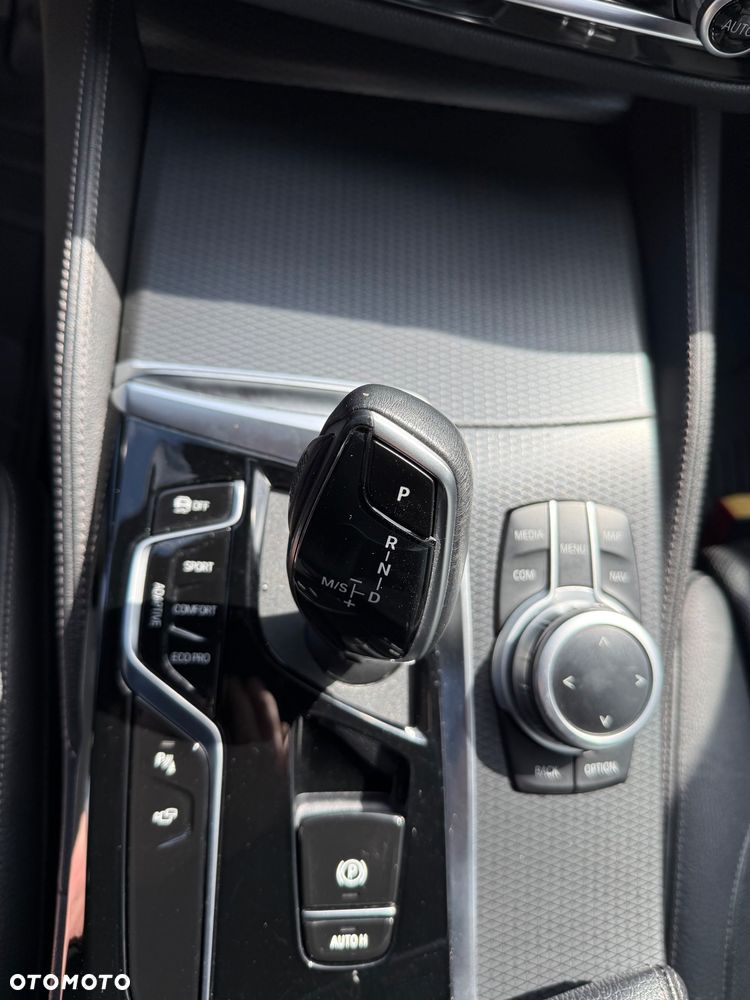 BMW Seria 5 520d xDrive Luxury Line sport - 15