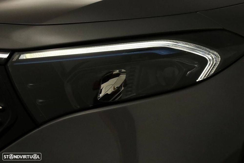 Mercedes-Benz EQB 300 4Matic AMG Line - 10