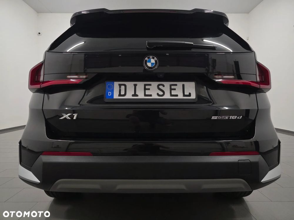 BMW X1 sDrive18d xLine sport - 38