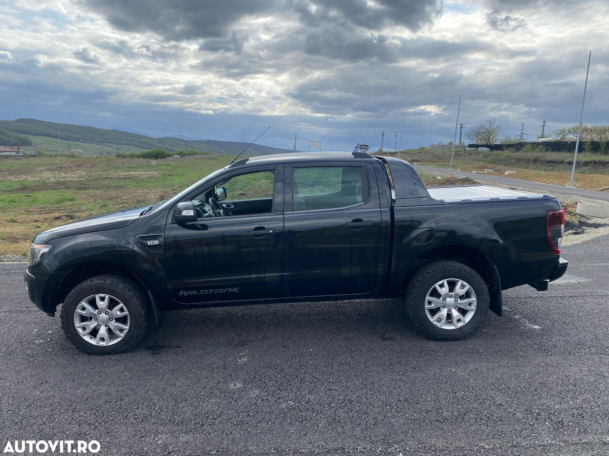 Ford Ranger Pick-Up 3.2 Duratorq 200 CP 4x4 Cabina Dubla Wildtrack Aut. - 3