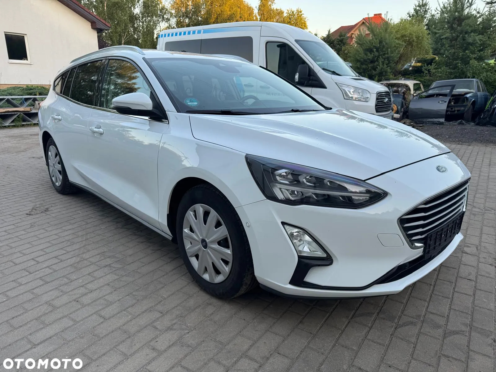Ford Focus 1.5 EcoBlue Start-Stopp-System COOL&CONNECT DESIGN - 3