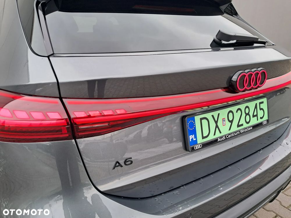 Audi A6 Avant e-tron - 28