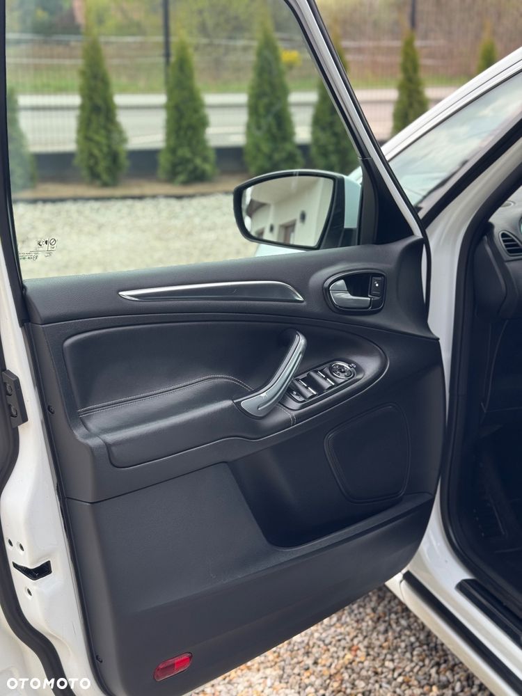 Ford S-Max 2.2 TDCi DPF Durashift-6-tronic Titanium - 22