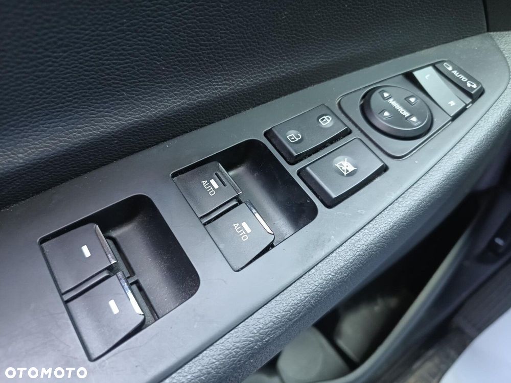 Hyundai Tucson 1.6 GDi Comfort 2WD - 23