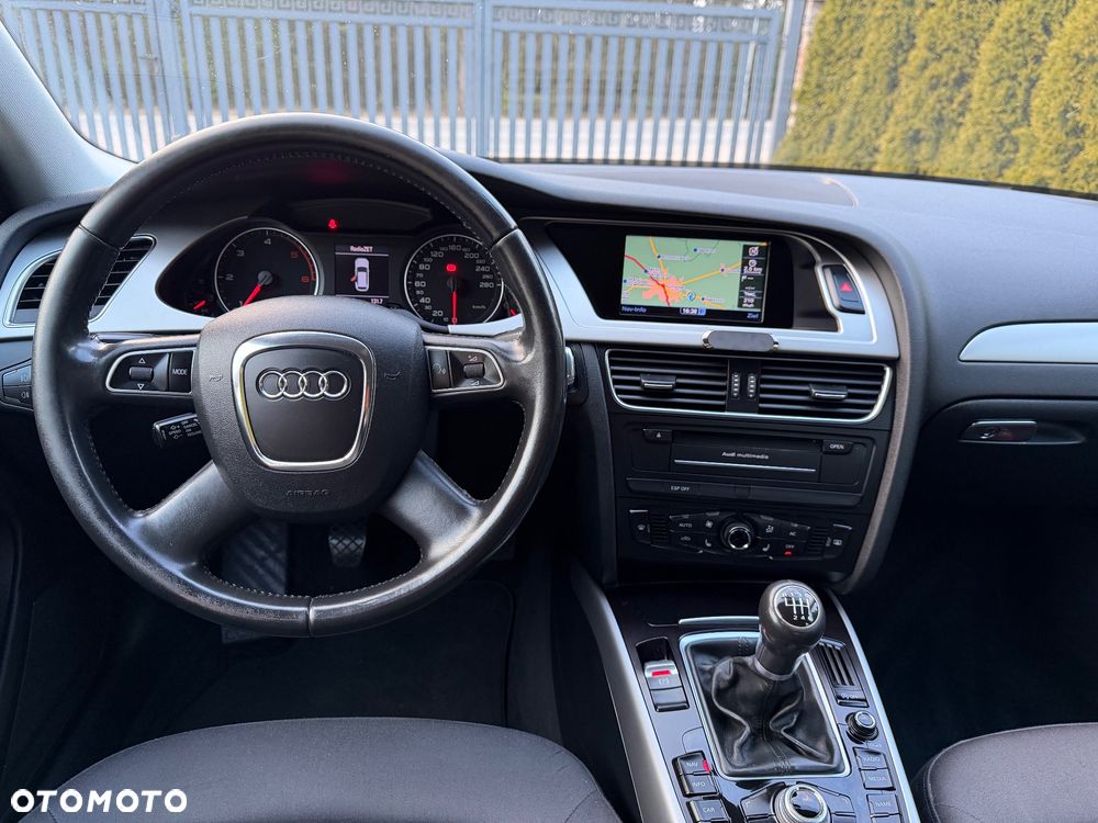Audi A4 Avant 2.0 TDI DPF Ambiente - 16