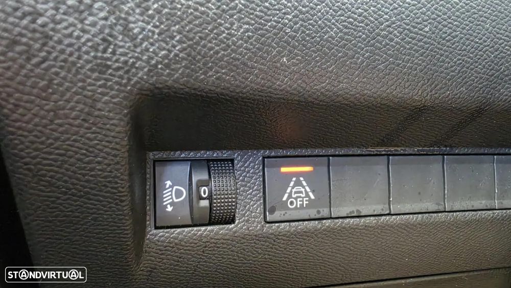 Peugeot e-208 50 kWh Active Pack - 16