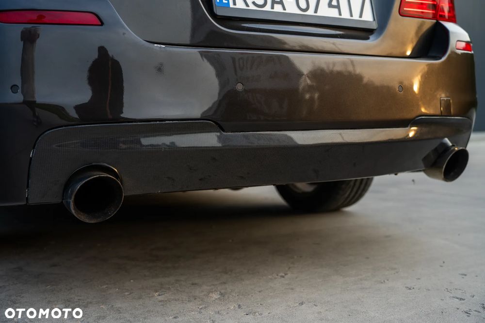 BMW Seria 5 535i xDrive - 24