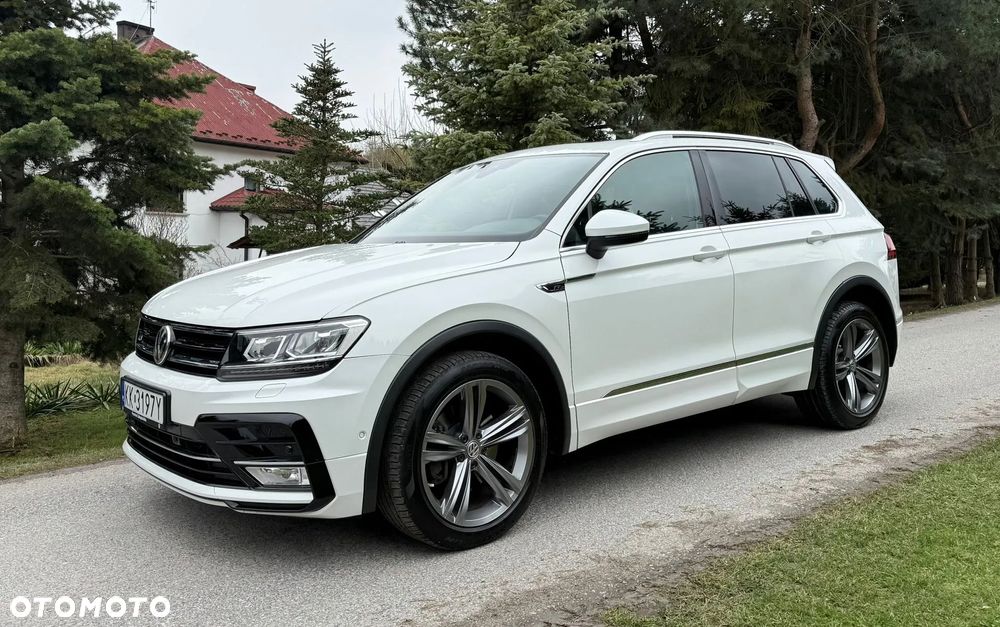 Volkswagen Tiguan - 1