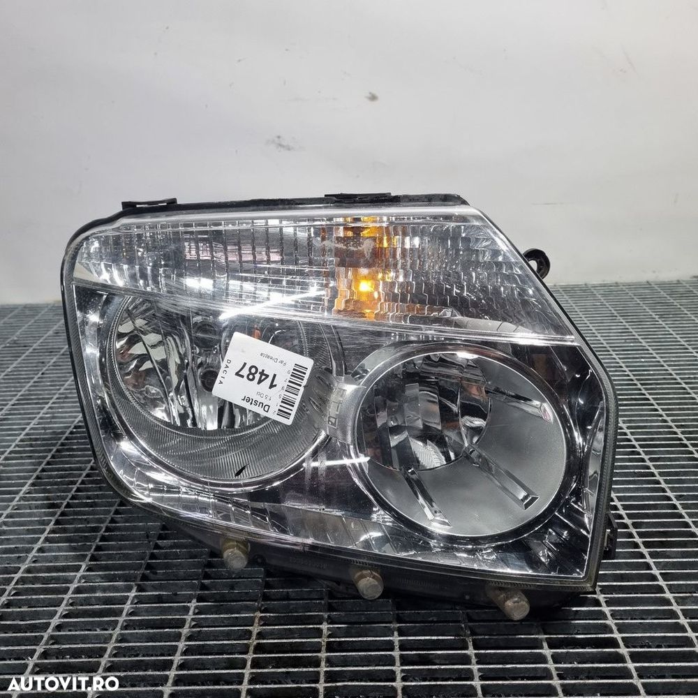 Far Dreapta Dacia Duster 2010 - 2013 SUV 4 Usi (1487) Fara xenon - 1