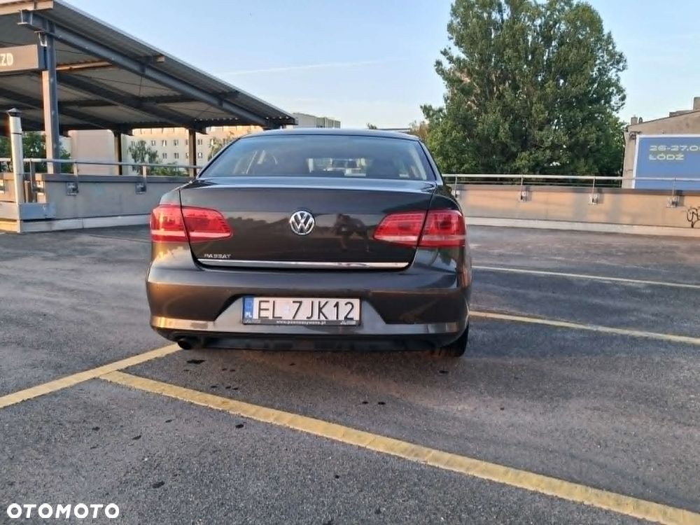 Volkswagen Passat 1.4 TSI BMT Comfortline - 8