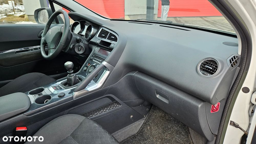 Peugeot 3008 155 THP Active - 19