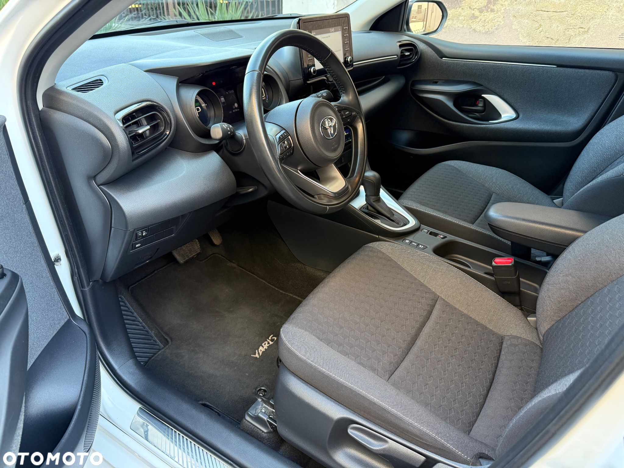 Toyota Yaris Hybrid 116 1.5 VVT-i Comfort - 5