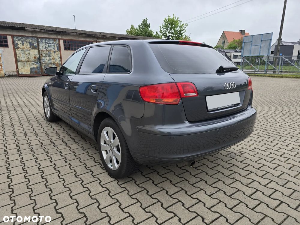 Audi A3 Sportback 1.6 Attraction - 8