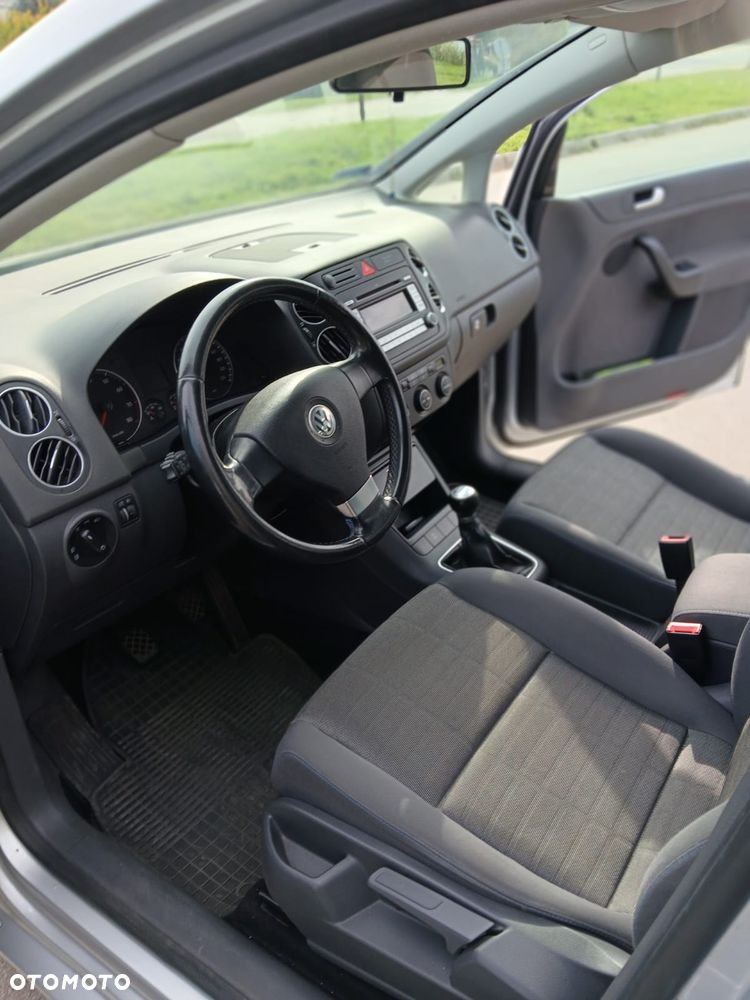 Volkswagen Golf - 9