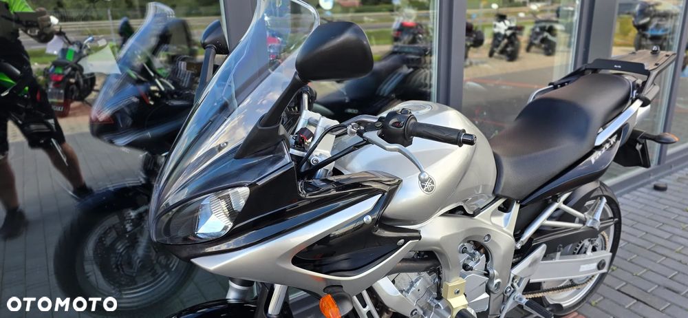 Yamaha FZ6 - 40