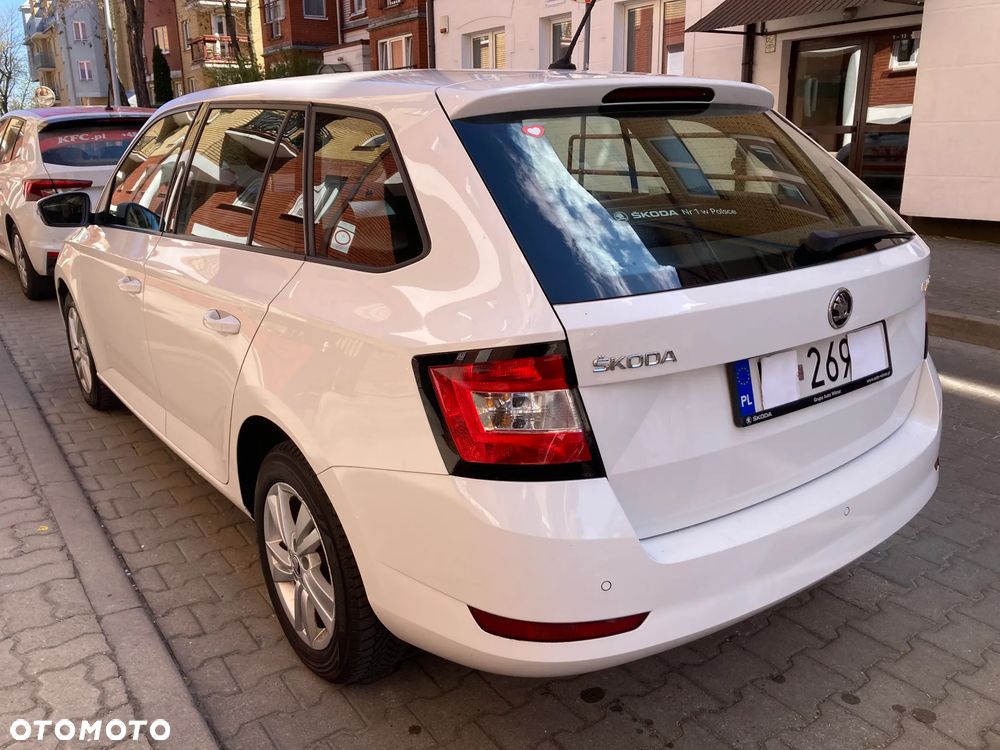 Skoda Fabia 1.0 TSI Ambition - 4