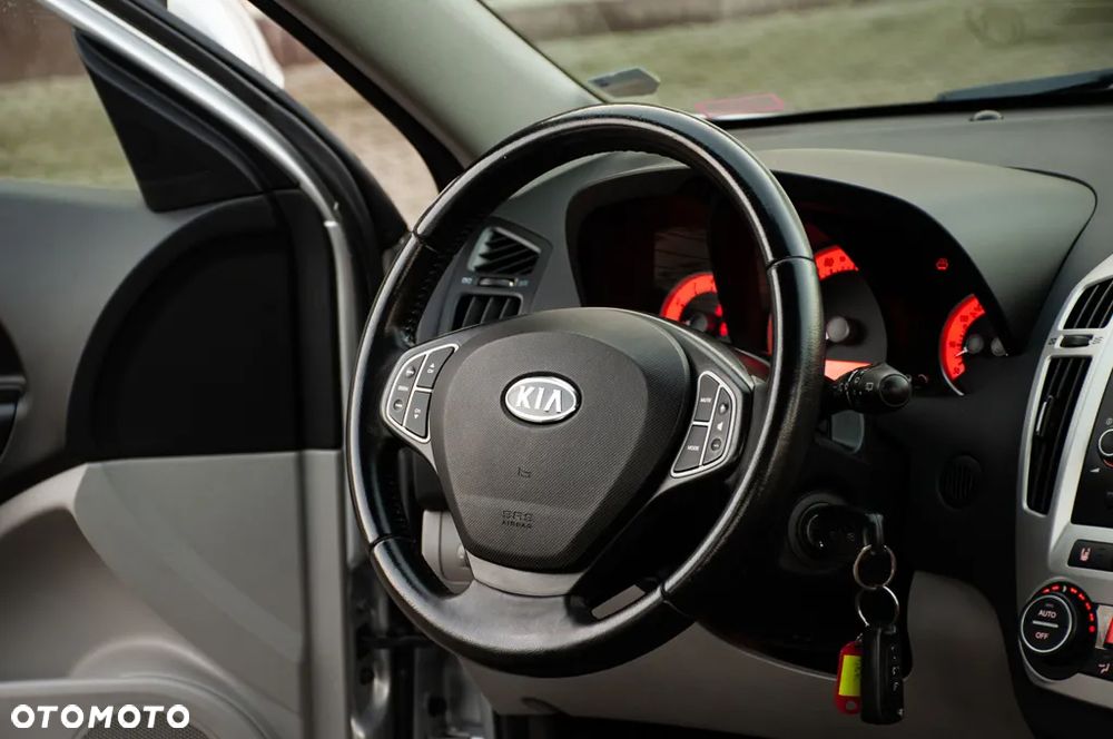 Kia Ceed 1.4 CVVT LX - 7