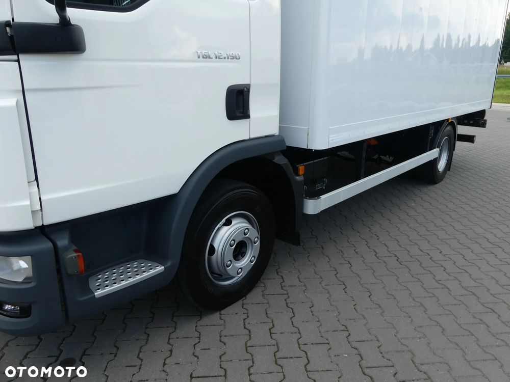 MAN TGL 12.190 / EURO 6 / KONTENER + WINDA / NISKI PRZEBIEG / - 14