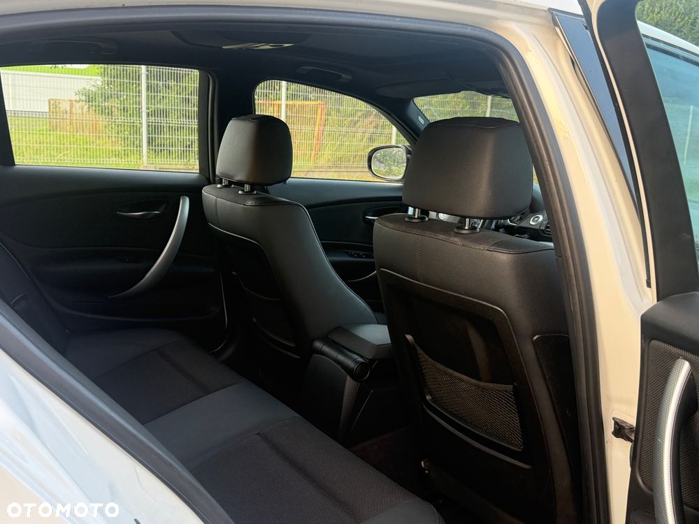 BMW Seria 1 116i - 14