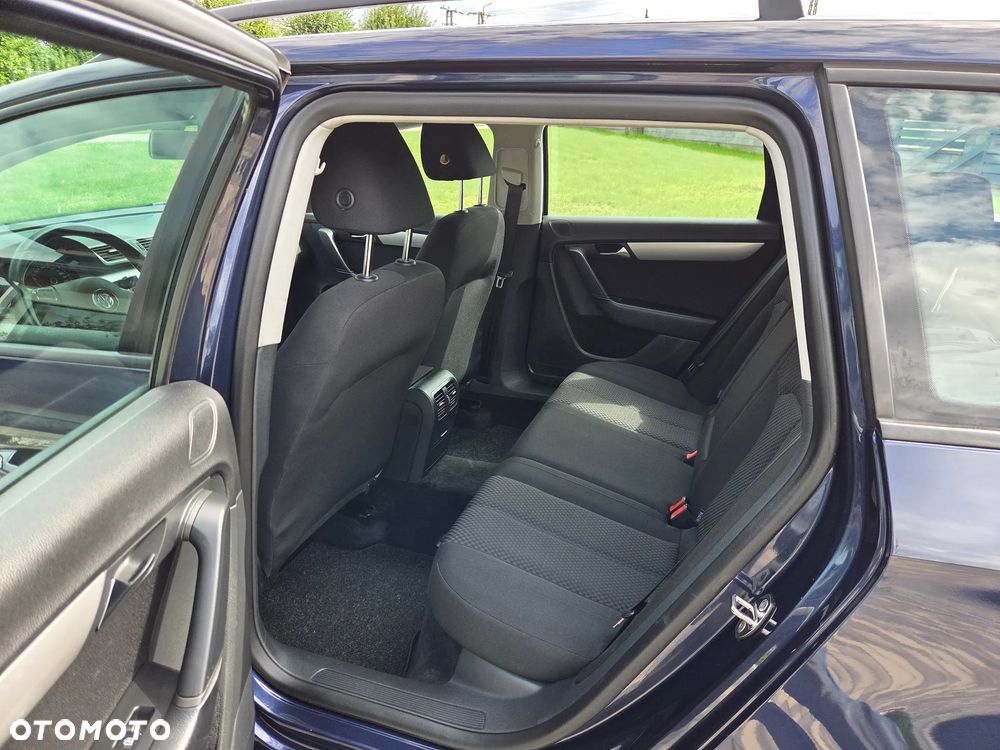 Volkswagen Passat 2.0 Blue TDI SCR Comfortline - 26