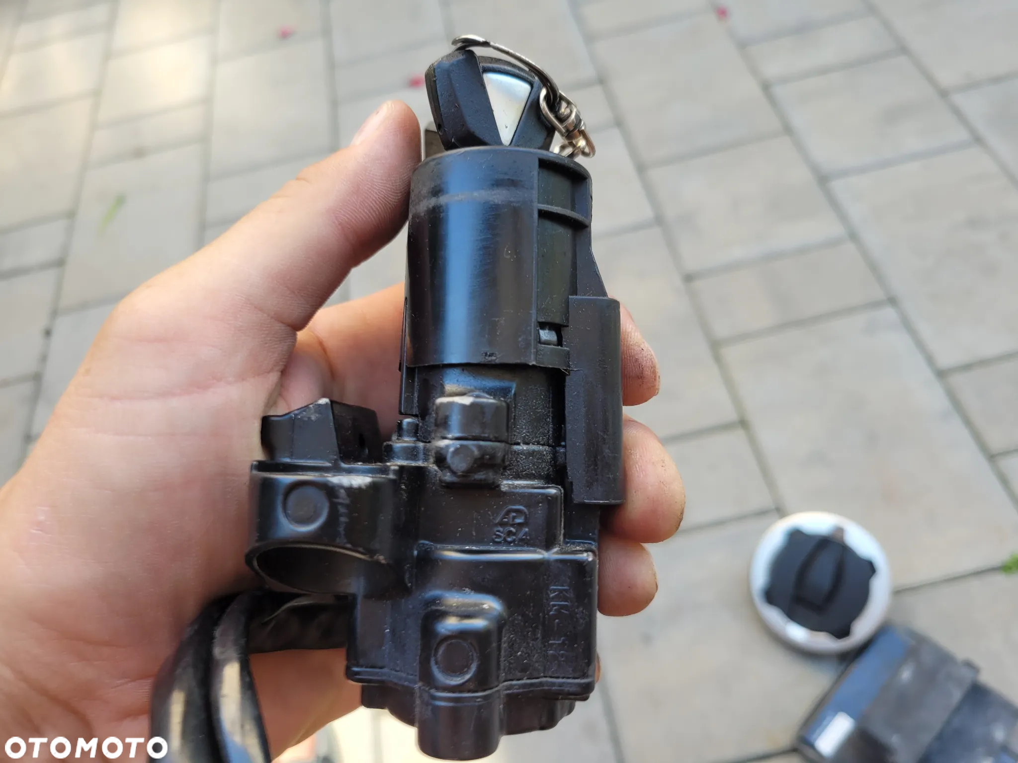 Stacyjka, moduł, korek wlewu paliwa Kawasaki Z900 2018 - 5