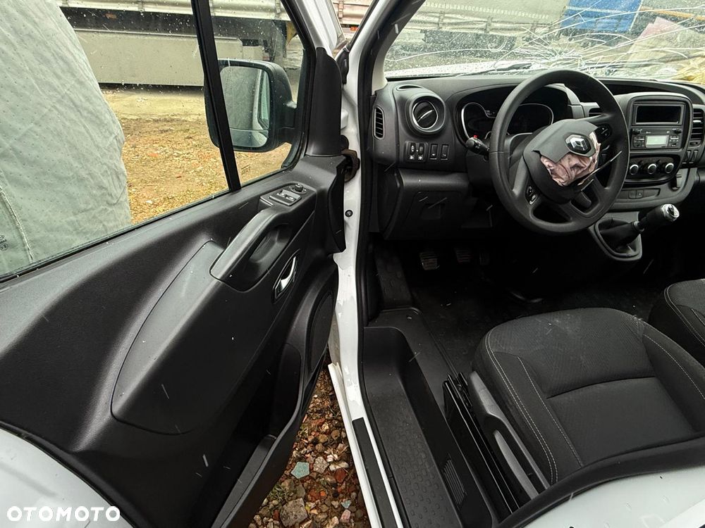 Renault TRAFIC - 6