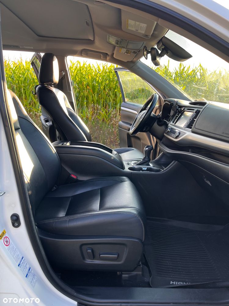 Toyota Highlander - 10