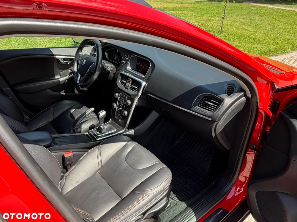 Volvo V40 Cross Country D3 Summum - 33