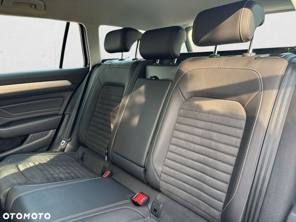 Volkswagen Passat - 21