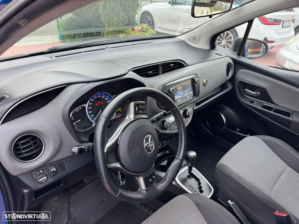 Toyota Yaris - 16