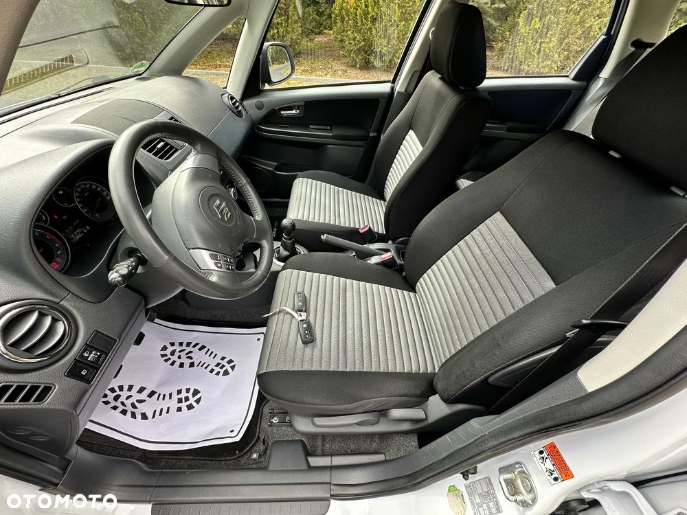 Suzuki SX4 1.6 VVT 4x2 City+ - 16