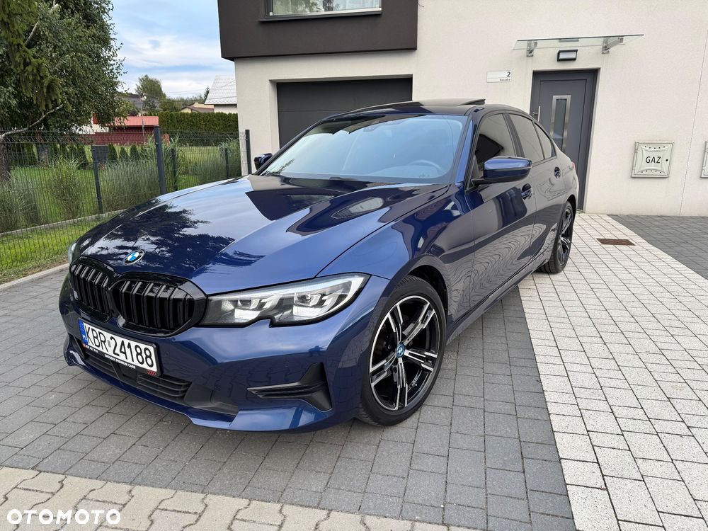 BMW Seria 3 320d Edition Luxury Line Purity