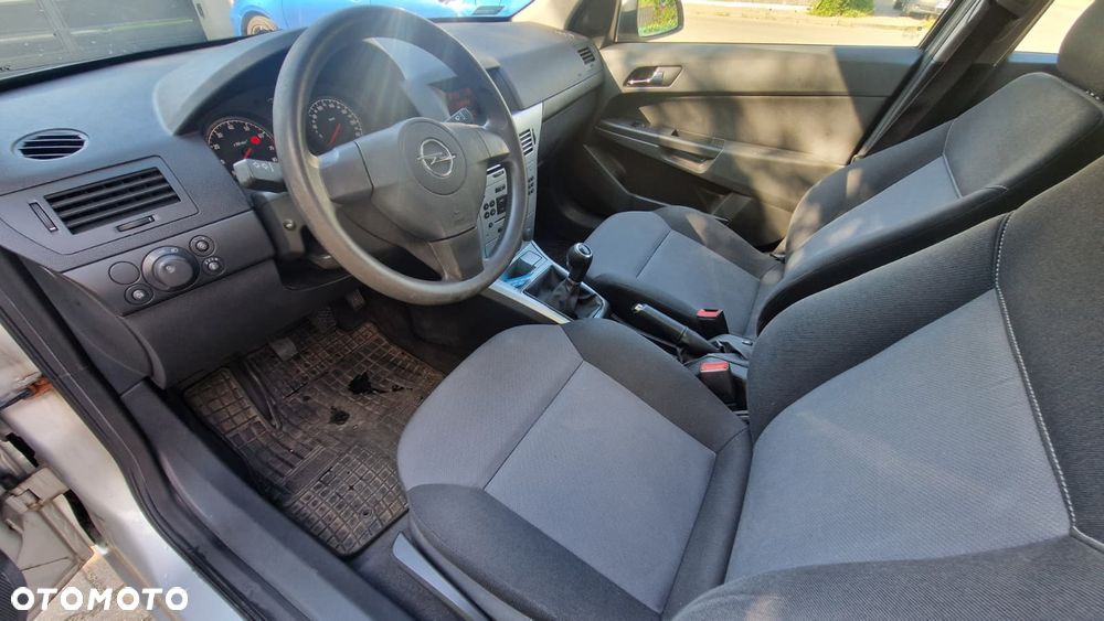 Opel Astra 1.6 Active - 11