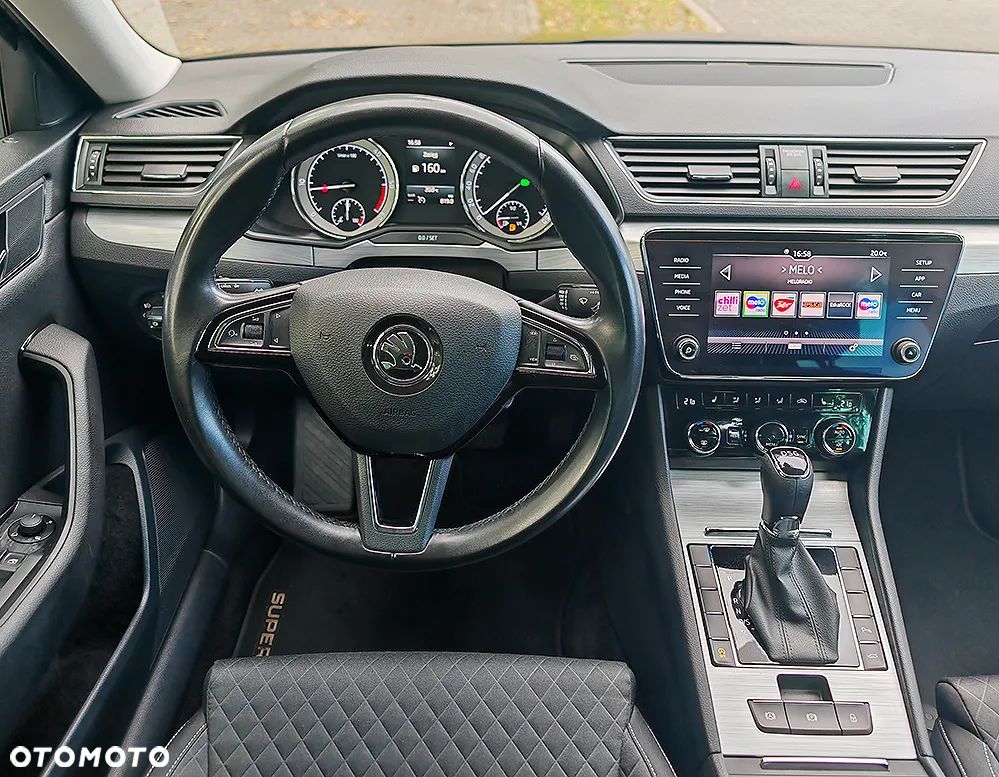 Skoda Superb 2.0 TDI SCR Style DSG - 20