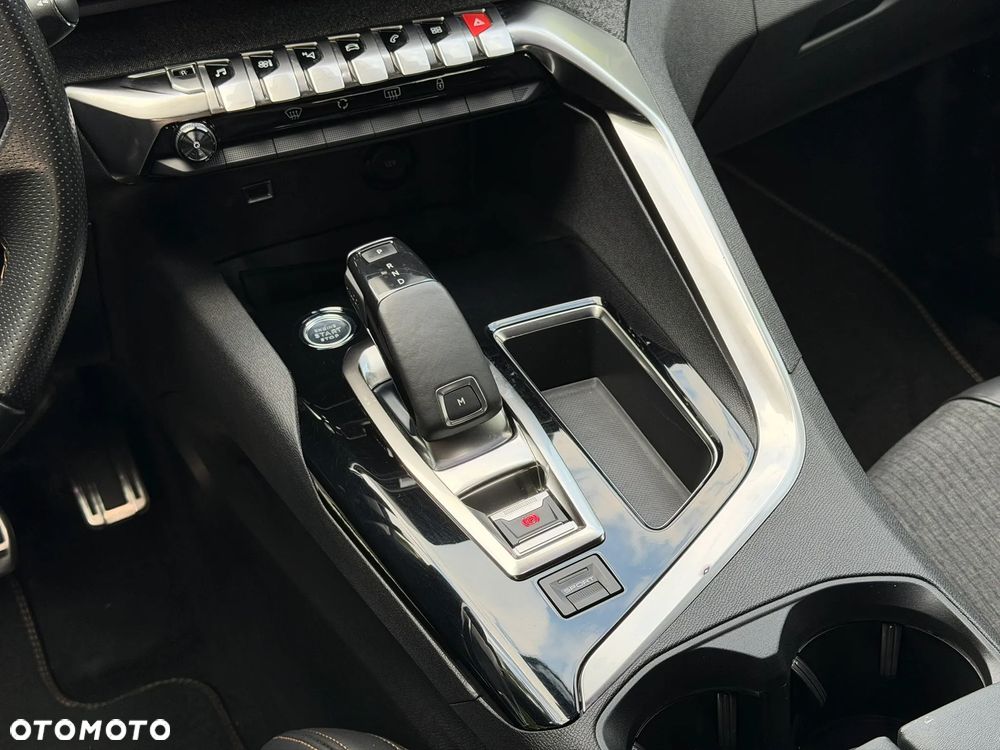 Peugeot 3008 1.6 PureTech GPF GT Line S&S EAT8 - 23