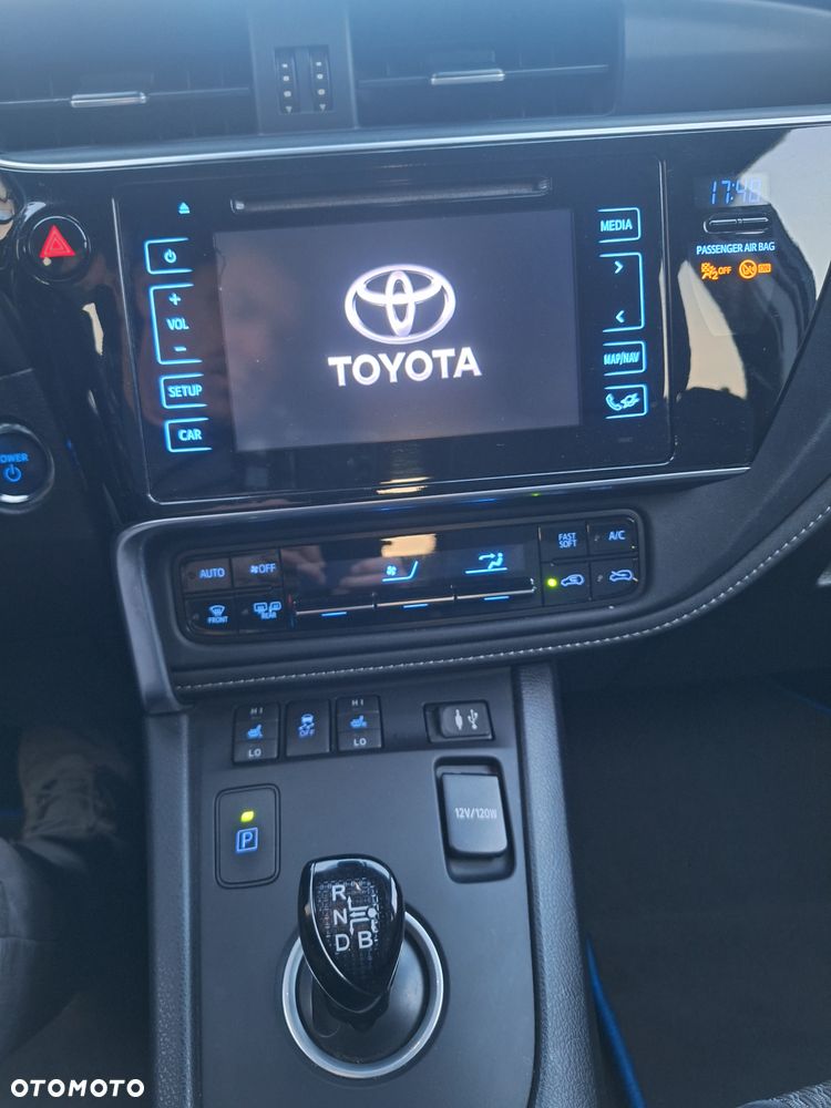 Toyota Auris 1.8 VVT-i Hybrid Automatik Edition S+ - 8