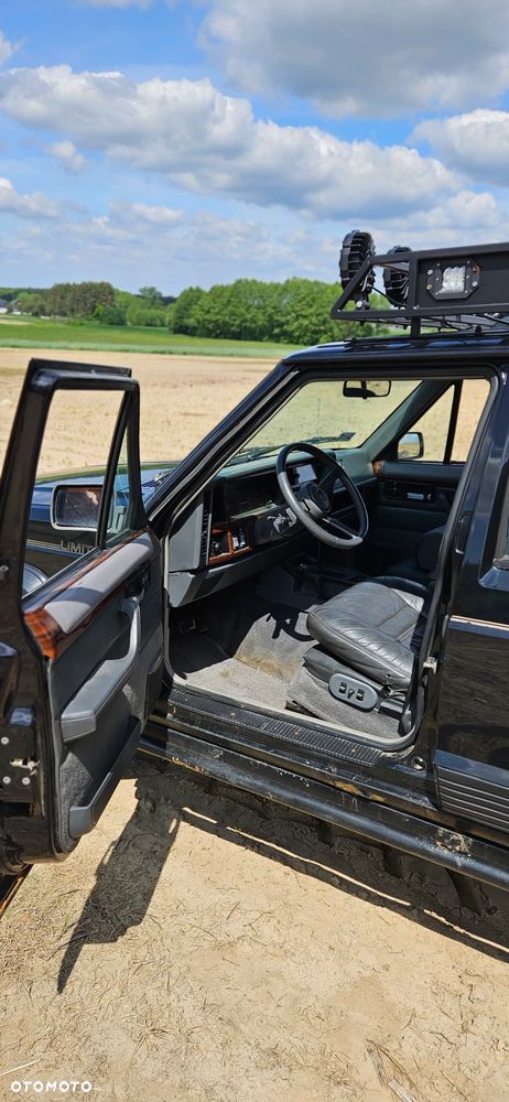 Jeep Cherokee - 5