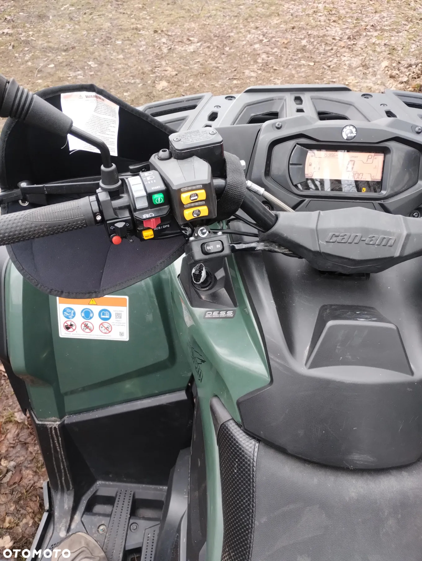 Can-Am Outlander - 8