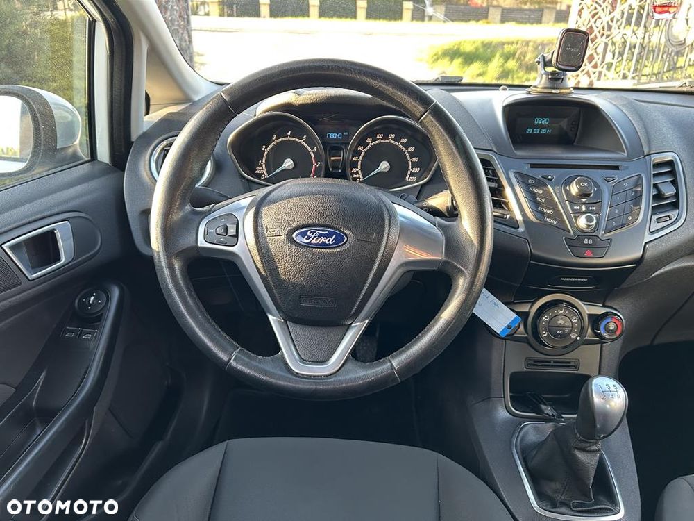 Ford Fiesta - 27