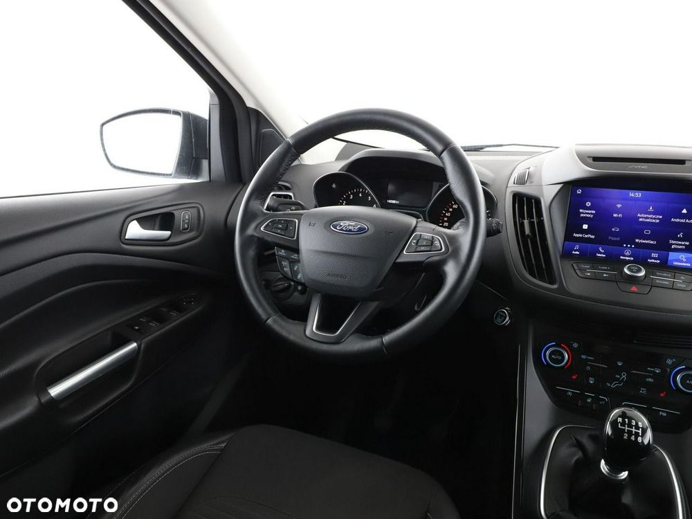 Ford Kuga 1.5 EcoBoost 2x4 Titanium - 16